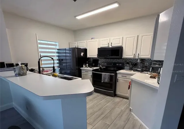 3rd image of 4833 Cypress Woods Dr #4112, Orlando, FL 32811 | MLS# O6400485