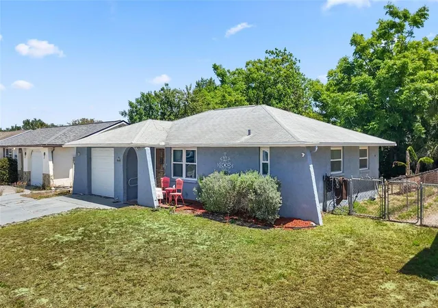 Photo 3 of Single family home for sale at 8840 Carmen Ln, Port Richey, FL 34668 | MLS# TB8499418 | Listing updated on 2026-10-02