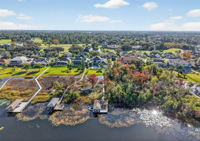 Photo 3 of Single family home for sale at 1741 Edgewater Dr, Mount Dora, FL 32757 | MLS# O6400491 | Listing updated on 2026-09-24