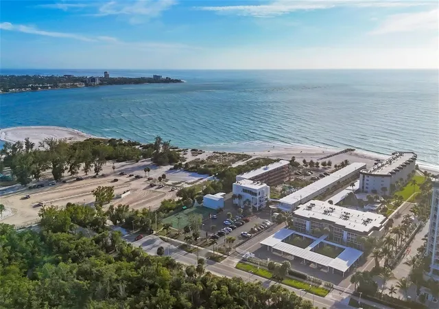 4th image of 2100 Benjamin Franklin Dr #205, Sarasota, FL 34236 | MLS# A4690613