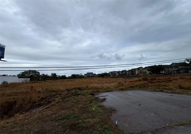 Photo 1 of Land for sale at 11065 E Colonial Dr, Orlando, FL 32817 | MLS# O6400496 | Listing updated on 2026-04-19