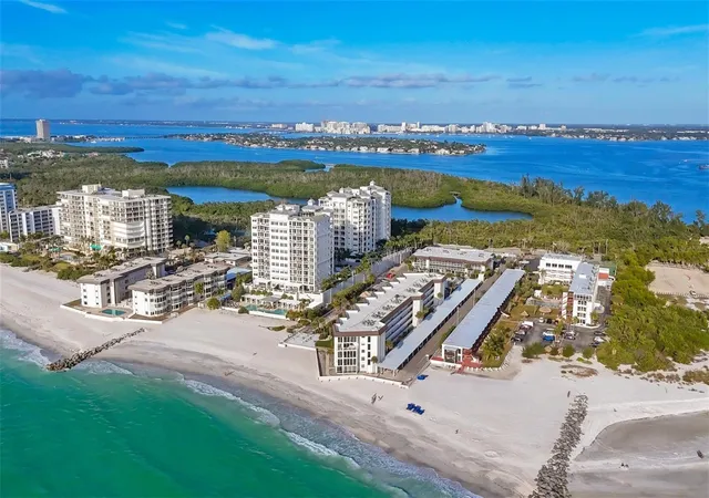 3rd image of 2110 Benjamin Franklin Dr, Sarasota, FL 34236