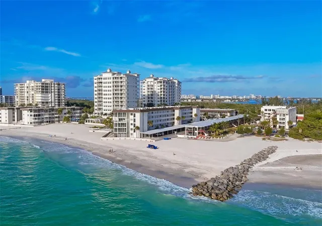 2nd image of 2110 Benjamin Franklin Dr, SARASOTA, FL 34236