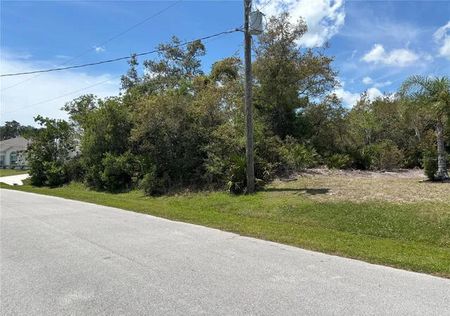 Photo 3 of Land for sale at 28 Fallwood Ln, Palm Coast, FL 32137 | MLS# FC317859 | Listing updated on 2026-10-14