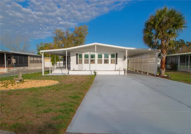 3rd image of 9141 Salisbury Dr, Brooksville, FL 34613 | MLS# OM723069