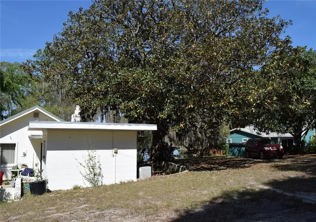 4th image of 121 Aweema Wy, Melrose, FL 32666 | MLS# OM723075