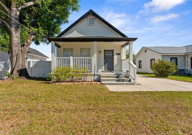 Homes for sale in Tampa, FL | 2903 W Ivy St, Tampa, FL 33607 | MLS# TB8499493