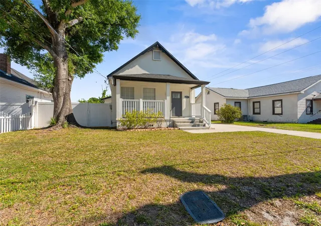 Homes for sale in Tampa, FL | 2903 W Ivy St, Tampa, FL 33607 | MLS# TB8499493