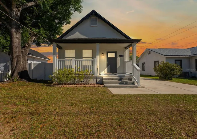 Homes for sale in Tampa, FL | 2903 W Ivy St, Tampa, FL 33607 | MLS# TB8499493