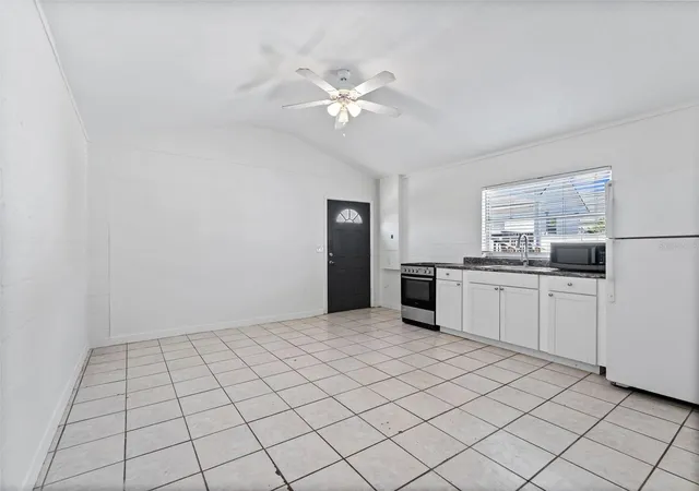 Homes for sale in Tampa, FL | 2903 W Ivy St, Tampa, FL 33607 | MLS# TB8499493