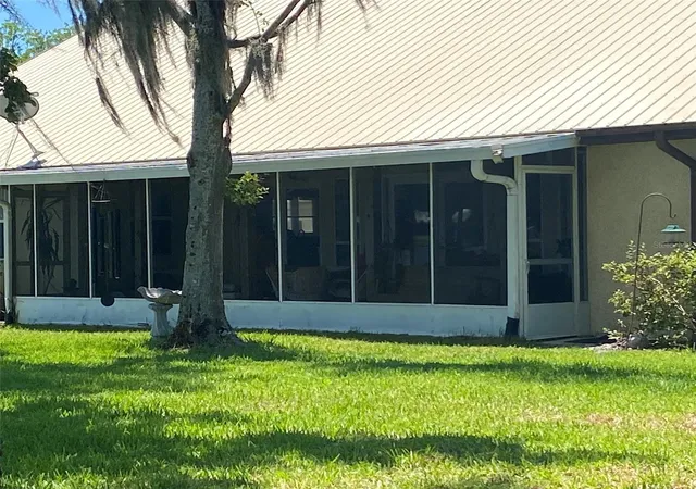 5th image of 229 Lake Ida Point Dr, Interlachen, FL 32148 | MLS# GC539602