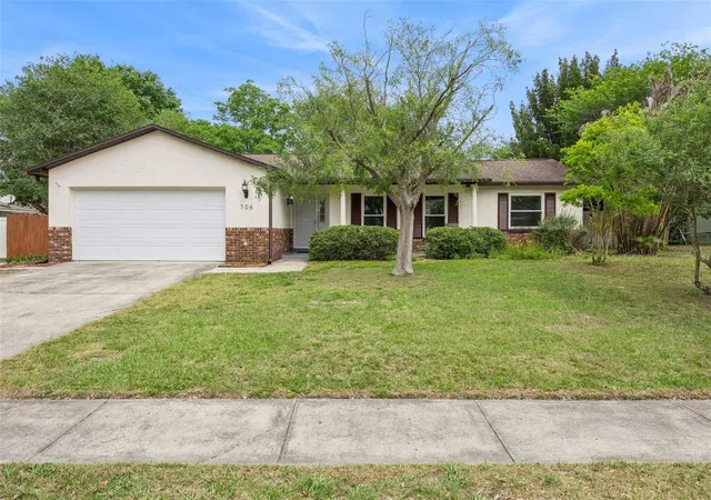 Homes for sale in Ocoee, FL | 706 Vandergrift Dr, Ocoee, FL 34761 | MLS# O6400529
