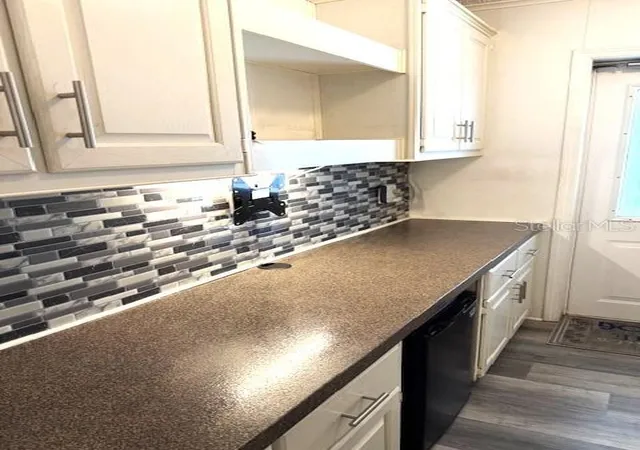 Photo 3 of Manufactured home for sale at 1001 Starkey Rd # 731, Largo, FL 33771 | MLS# TB8499503 | Listing updated on 2026-09-19