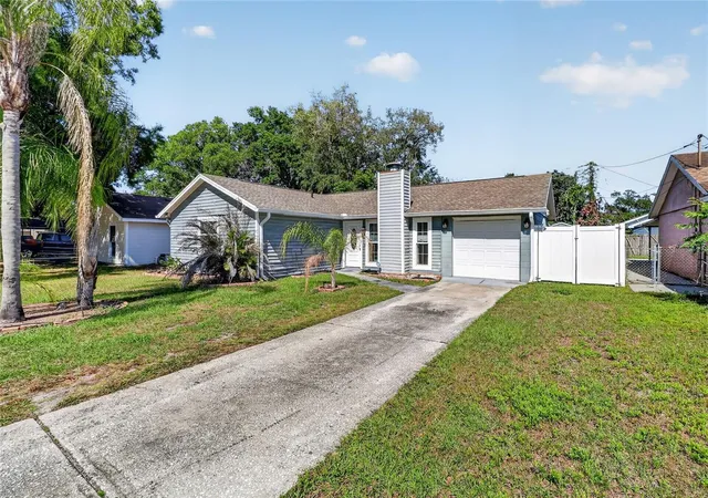 Photo 1 of Single family home for sale at 4646 Old 37 Rd, Lakeland, FL 33813 | MLS# S5148187 | Listing updated on 2026-10-04