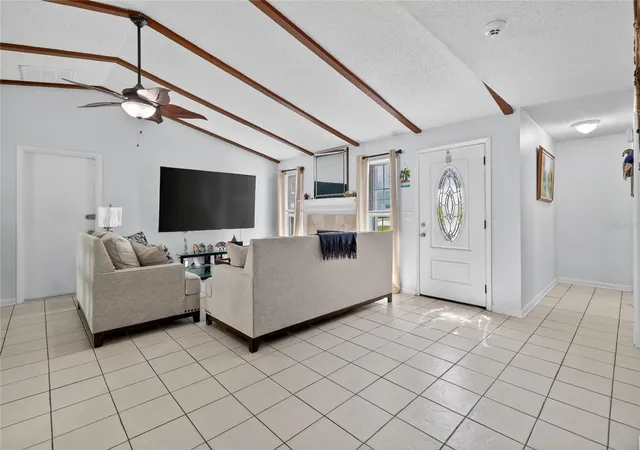 Photo 4 of Single family home for sale at 4646 Old 37 Rd, Lakeland, FL 33813 | MLS# S5148187 | Listing updated on 2026-10-04