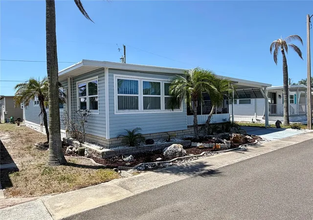3rd image of 34540 Violet Dr N, Pinellas Park, FL 33781 | MLS# TB8499510
