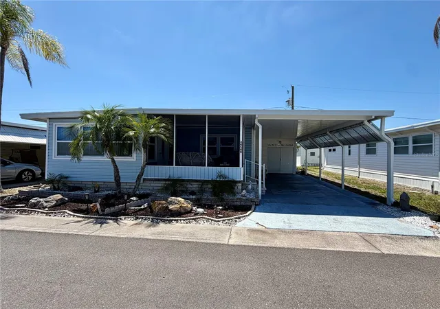 4th image of 34540 Violet Dr N, Pinellas Park, FL 33781 | MLS# TB8499510