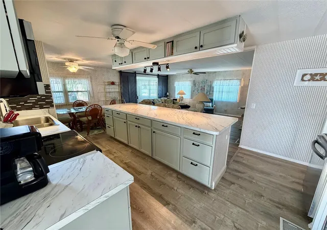 5th image of 34540 Violet Dr N, Pinellas Park, FL 33781 | MLS# TB8499510