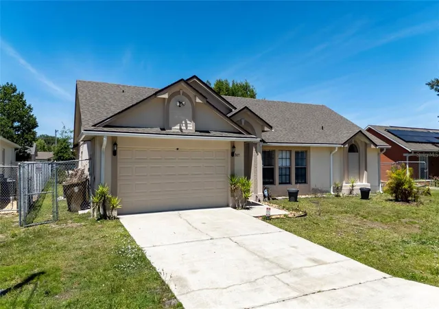 Homes for sale in Kissimmee, FL | 307 Colony Ct, Kissimmee, FL 34758 | MLS# S5148191