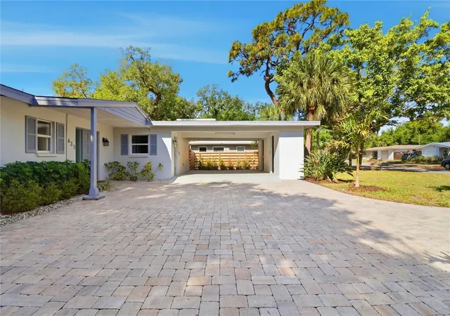 5th image of 630 Corwood Dr, Sarasota, FL 34234 | MLS# A4690643