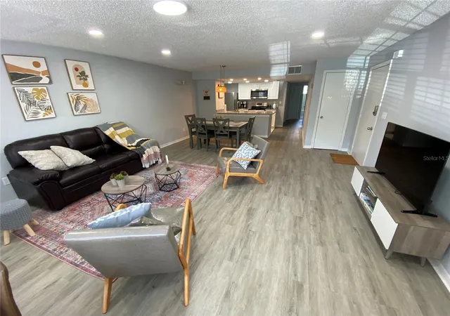 Listing Photo 4 - Condo for sale in building located at 2723 N Poinciana Blvd, KISSIMMEE, FL 34746 - Unit #159
