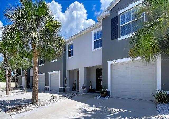 3rd image of 3313 Pleasant Willow Ct, Brandon, FL 33511 | MLS# TB8499554