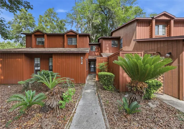Townhouse for sale at 852 SW 58th Terrace, GAINESVILLE, FL 32607 | MLS# GC539608