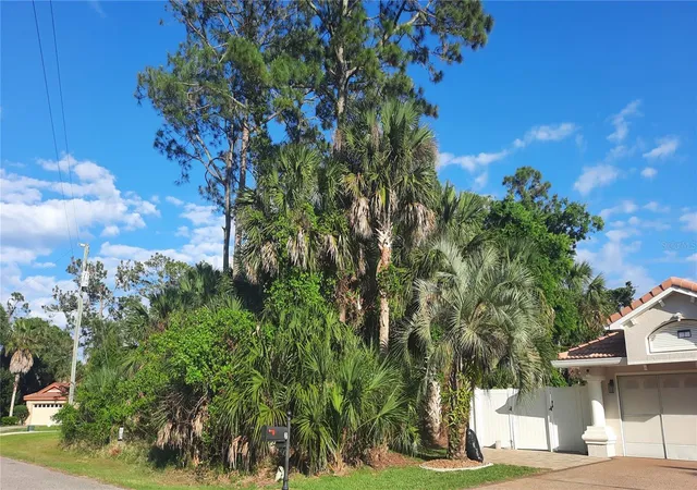 Photo 2 of Land for sale at 4 Coventry Pl, Palm Coast, FL 32137 | MLS# FC317867 | Listing updated on 2026-05-14