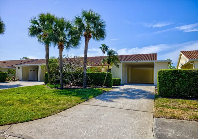 3rd image of 10134 Regal Dr #1, Largo, FL 33774 | MLS# TB8499581
