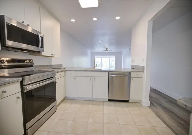 4th image of 10134 Regal Dr #1, Largo, FL 33774 | MLS# TB8499581