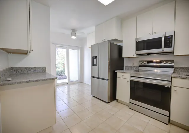 5th image of 10134 Regal Dr #1, Largo, FL 33774 | MLS# TB8499581