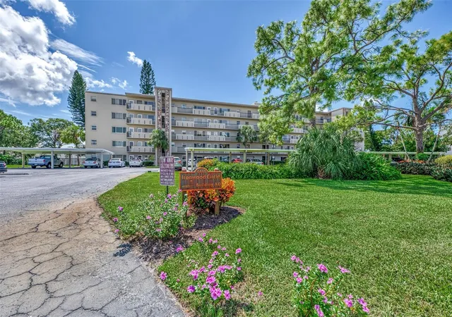 Condo for sale at 4460 Ironwood Cir #102A, BRADENTON, FL 34209 | MLS# A4690655