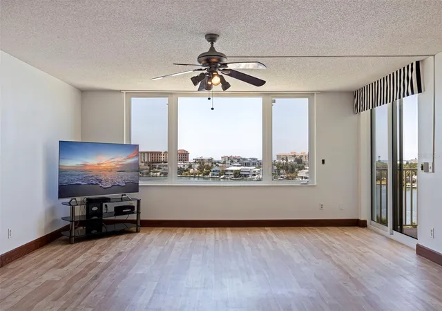 4th image of 736 Is Way #504, Clearwater Beach, FL 33767 | MLS# TB8499614