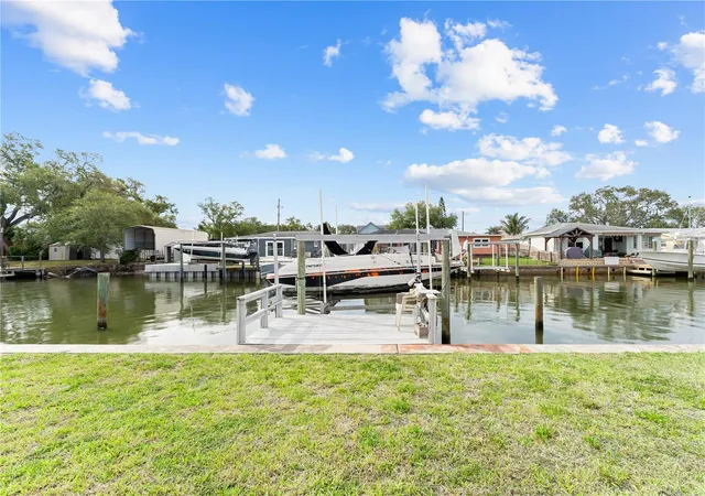 Homes for sale in Saint Petersburg, FL | 8740 43rd Ave N #136, Saint Petersburg, FL 33709 | MLS# TB8499615