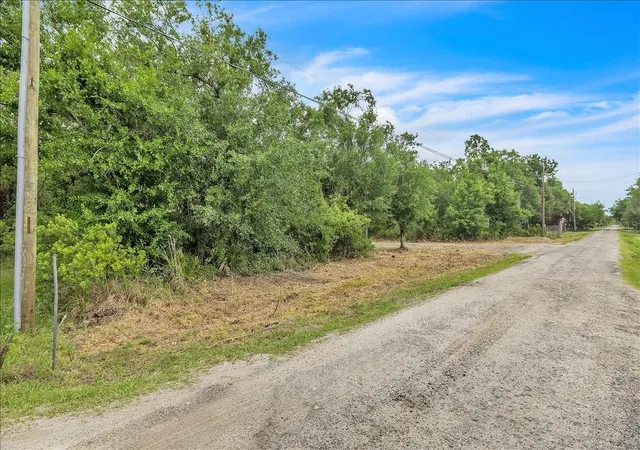3rd image of 2271 Aspen Rd, Punta Gorda, FL 33982 | MLS# C7525085