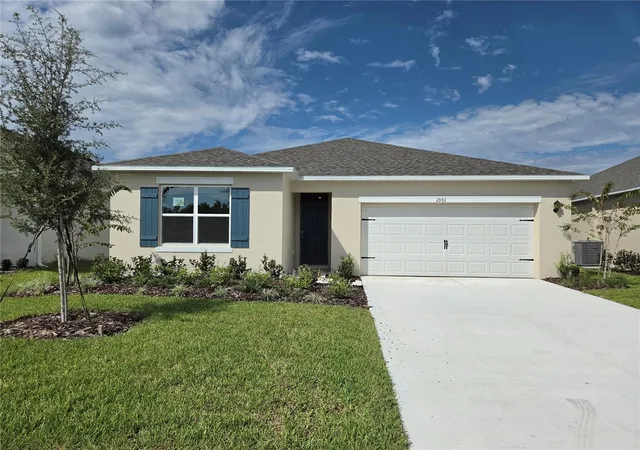 1st image of 1001 Champion Rdg Dr, Daytona Beach, FL 32124 | MLS# O6400621
