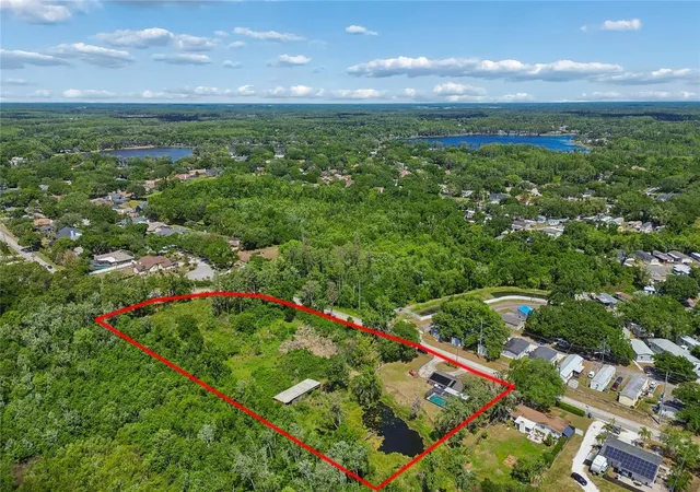 Homes for sale in Lutz, FL | 212 Crystal Lake Rd, Lutz, FL 33548 | MLS# TB8499641