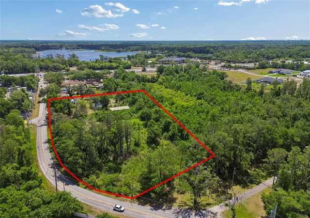 Homes for sale in Lutz, FL | 212 Crystal Lake Rd, Lutz, FL 33548 | MLS# TB8499641