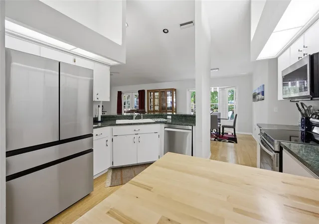 Photo 3 of Single family home for sale at 1106 Nw 101st Drive, Gainesville, FL 32606 | MLS# GC539616 | Listing updated on 2026-08-22