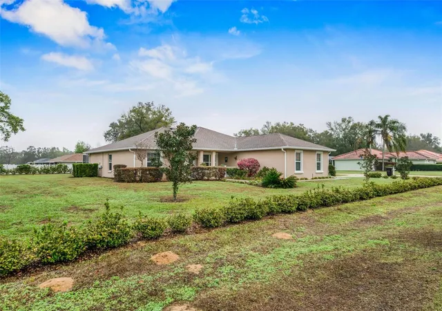 Photo 3 of Single family home for sale at 276 N Cunningham Ave, Inverness, FL 34453 | MLS# OM723104 | Listing updated on 2026-09-01