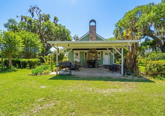 Photo 3 of Single family home for sale at 1403 Blackwelder Rd, De Leon Springs, FL 32130 | MLS# V4948610 | Listing updated on 2026-09-21