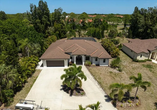 Homes for sale in Osprey, FL | 113 Burney Rd, Osprey, FL 34229 | MLS# A4690672
