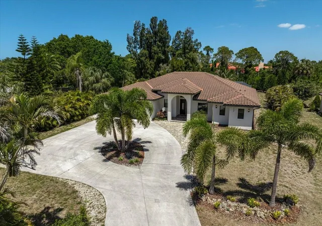 Homes for sale in Osprey, FL | 113 Burney Rd, Osprey, FL 34229 | MLS# A4690672
