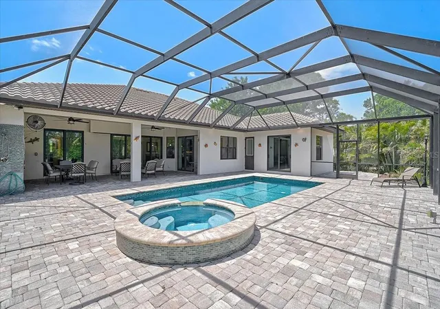 Homes for sale in Osprey, FL | 113 Burney Rd, Osprey, FL 34229 | MLS# A4690672