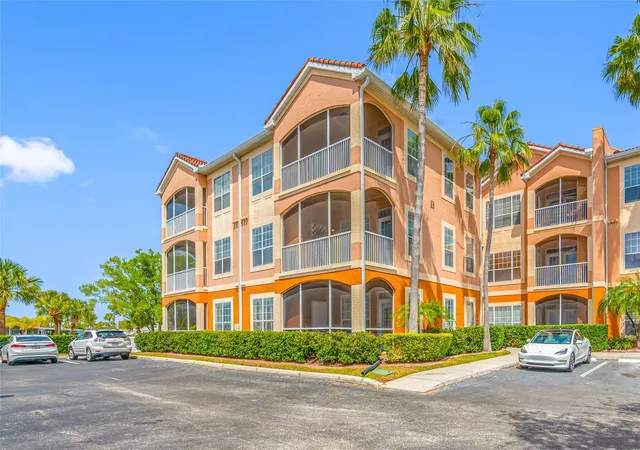 Homes for sale in Tampa, FL | 5000 Culbreath Key Wy #1-201, Tampa, FL 33611 | MLS# TB8499658