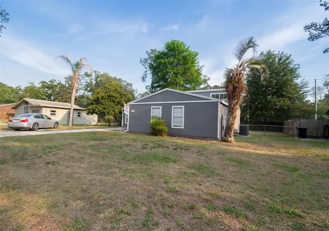 Homes for sale in Gainesville, FL | 2411 Nw 54th Ave, Gainesville, FL 32653 | MLS# GC539620