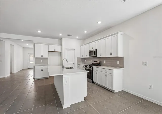 Photo 3 of Single family home for sale at 8713 Canard Cvs, Palmetto, FL 34221 | MLS# R4911091 | Listing updated on 2026-10-04