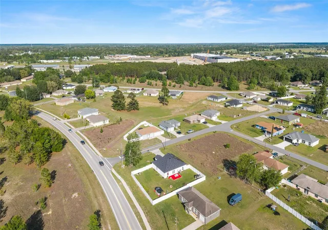 Photo 3 of Single family home for sale at 2 Juniper Ter, Ocala, FL 34480 | MLS# OM723122 | Listing updated on 2026-08-22