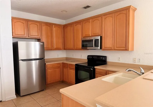 3rd image of 1178 Shallcross Ave, Orlando, FL 32828 | MLS# O6400684