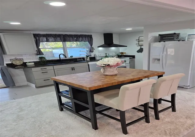 Photo 3 of Manufactured home for sale at 1846 Fruitland Park Blvd, Fruitland Park, FL 34731 | MLS# G5111263 | Listing updated on 2026-08-06